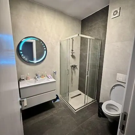 Balmoral - Luxury Retreat *