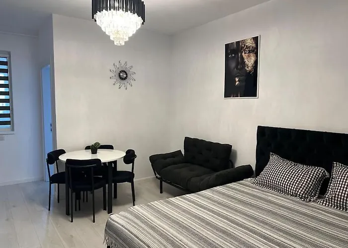 Balmoral - Luxury Retreat * Bucharest